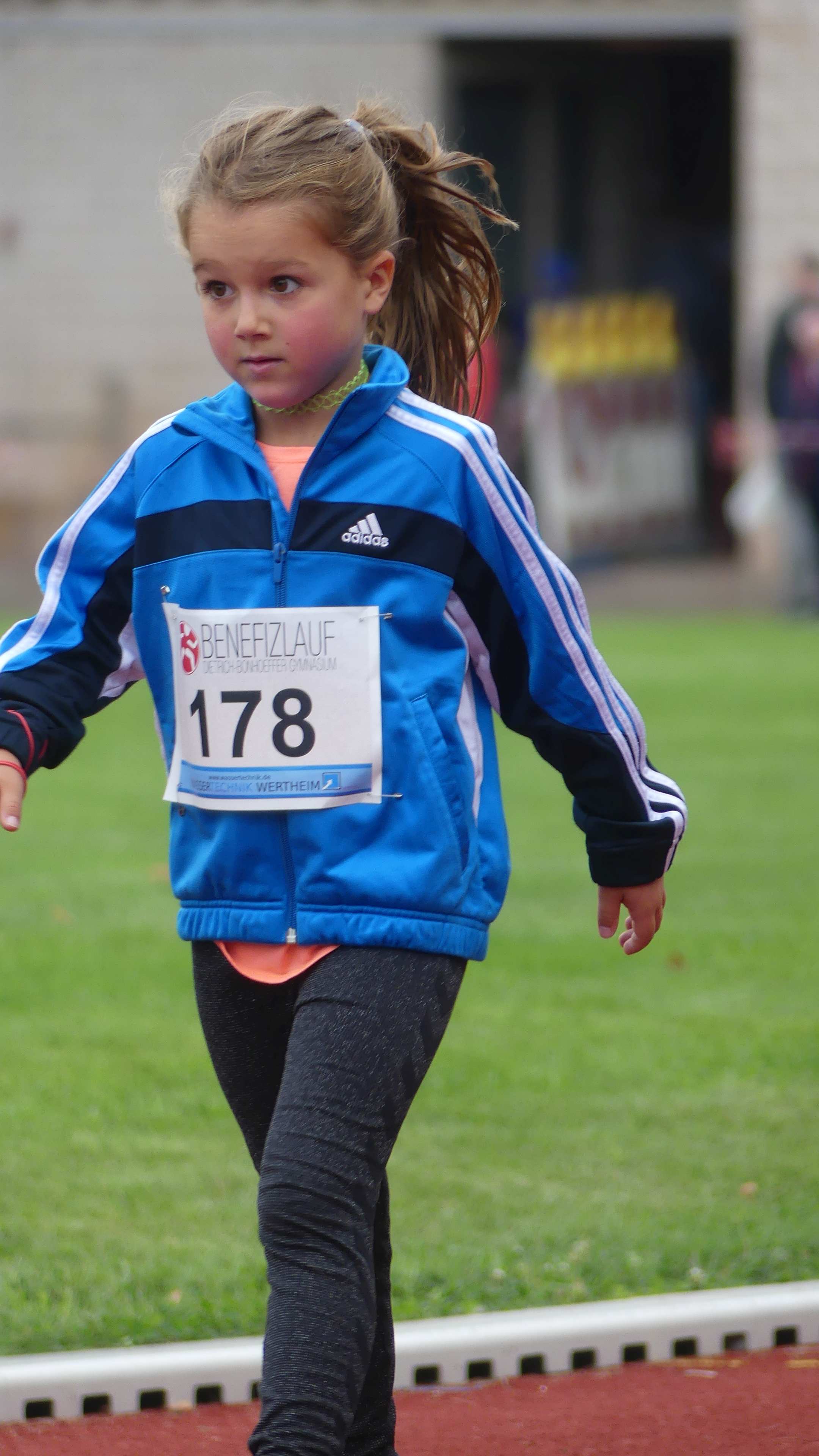 Bild vom 14. Benefizlauf im Jahr 2024. Dies ist das 71. Bild.